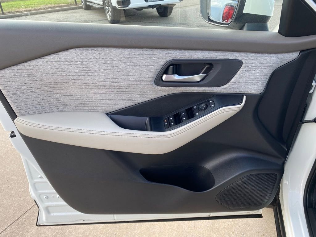 2021 Nissan Rogue SV FWD