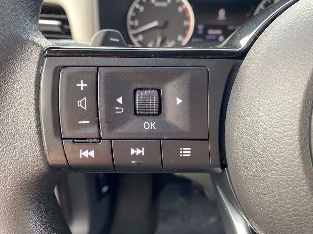 2021 Nissan Rogue SV FWD