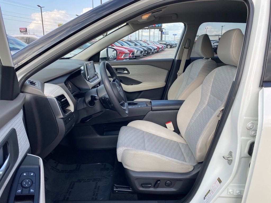 2021 Nissan Rogue SV FWD