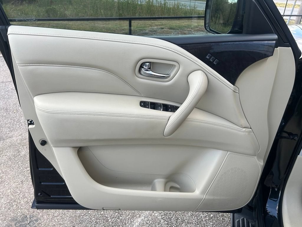 2024 INFINITI QX80 LUXE AWD