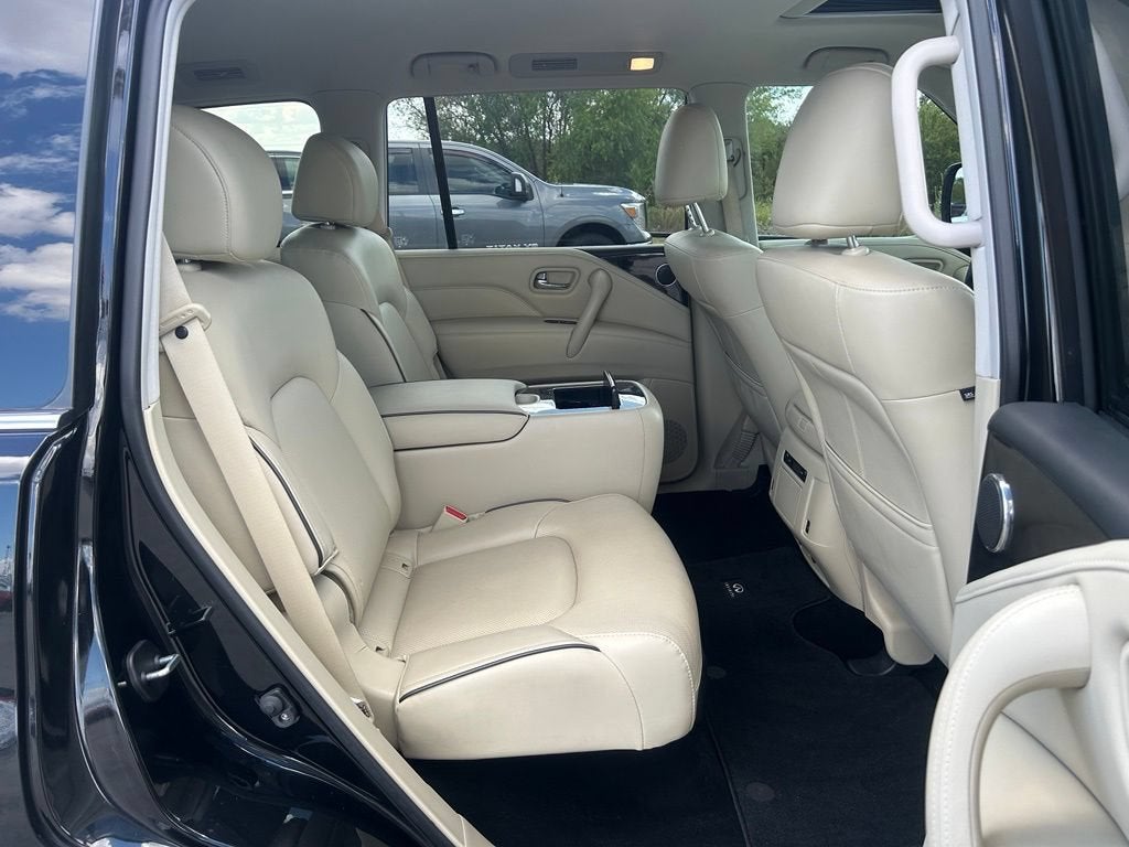 2024 INFINITI QX80 LUXE AWD