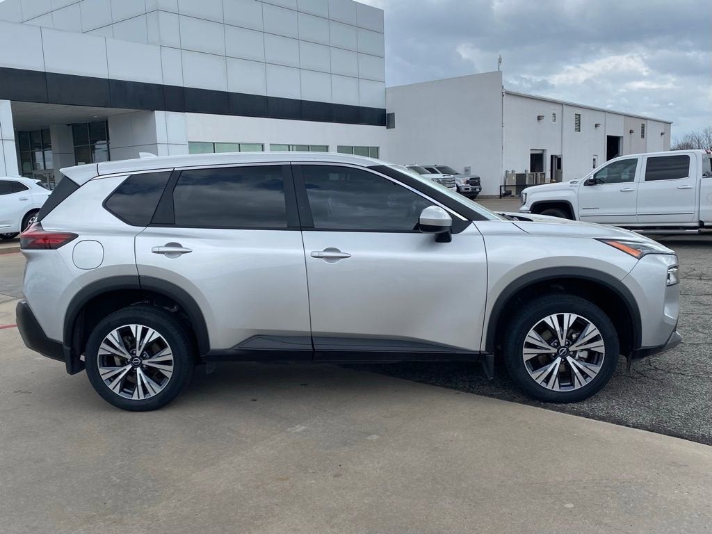 2023 Nissan Rogue SV FWD