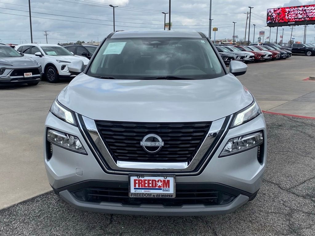 2023 Nissan Rogue SV FWD