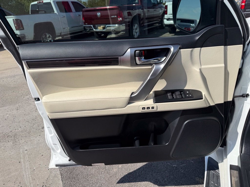 2023 Lexus GX 460 Premium