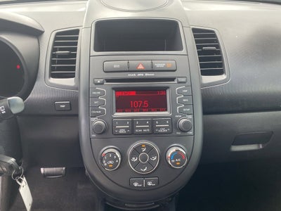 2013 Kia Soul Base