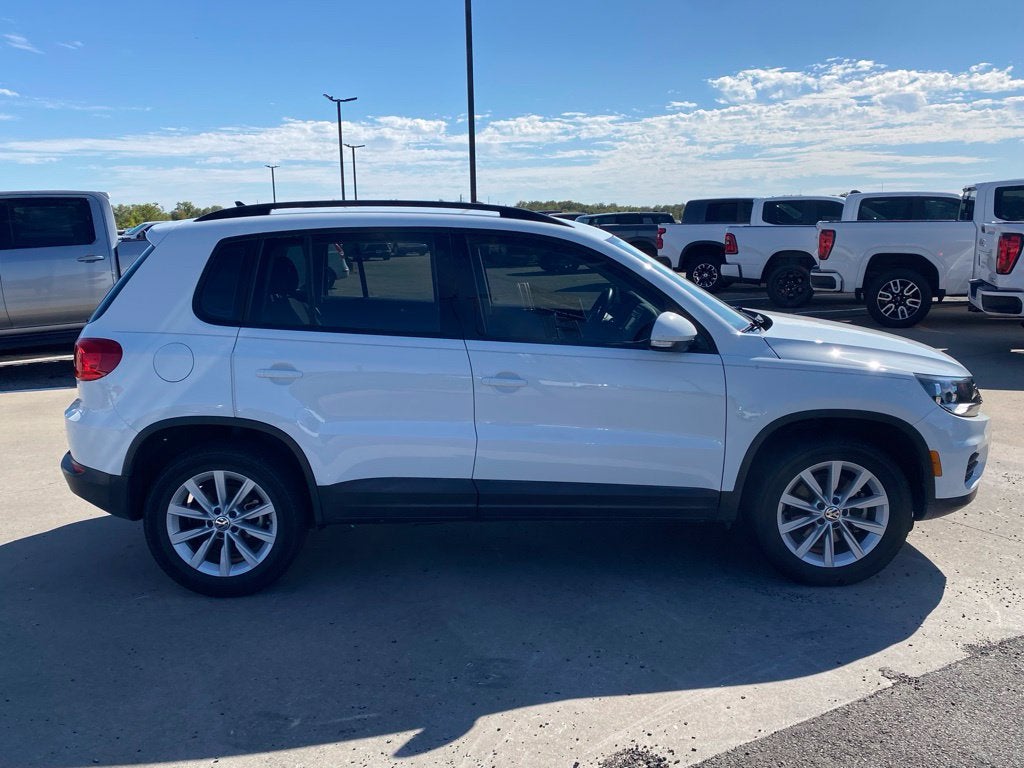 2017 Volkswagen Tiguan Limited 2.0T