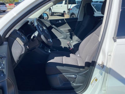 2017 Volkswagen Tiguan Limited 2.0T