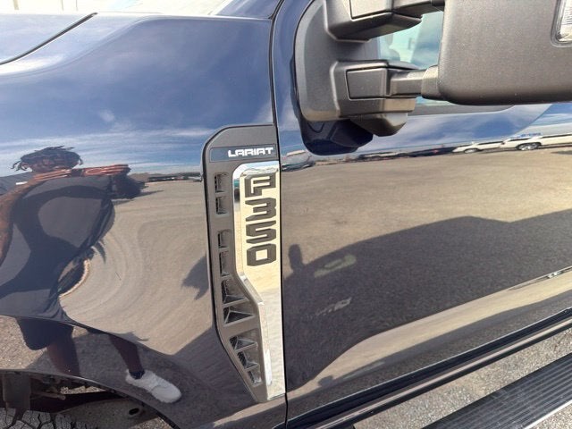 2023 Ford F-350SD Lariat