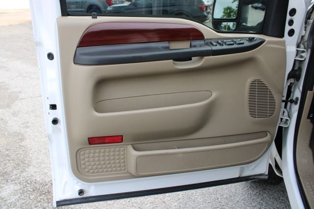 2005 Ford F-250SD Lariat