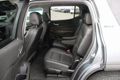 2022 GMC Acadia SLT