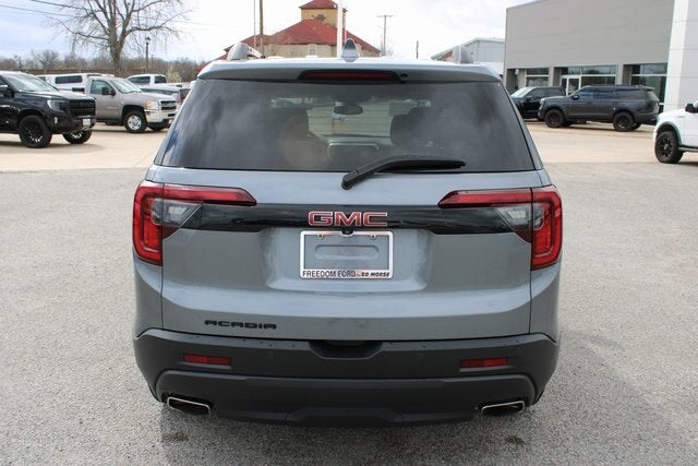 2022 GMC Acadia SLT