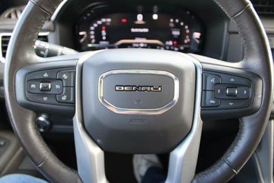 2022 GMC Yukon XL Denali
