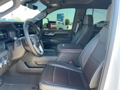 2025 GMC Sierra 2500HD Denali