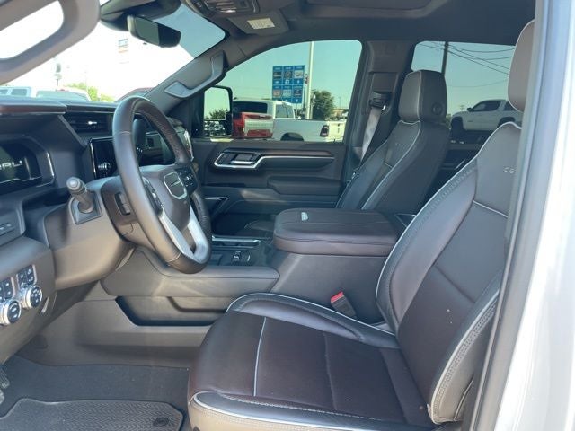 2025 GMC Sierra 2500HD Denali