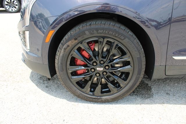 2025 Cadillac XT5 Sport