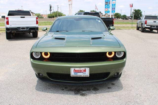 2021 Dodge Challenger SXT