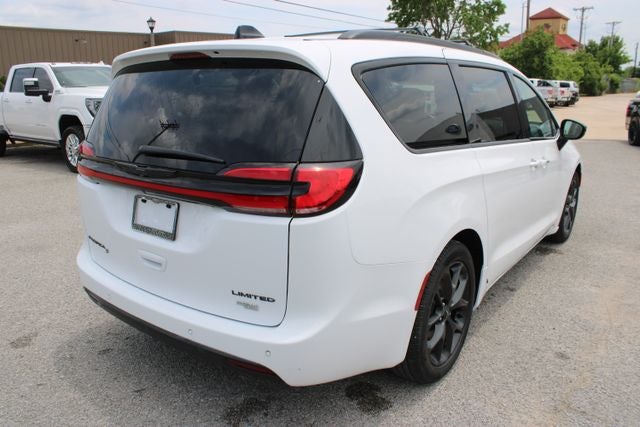 2025 Chrysler Pacifica Limited