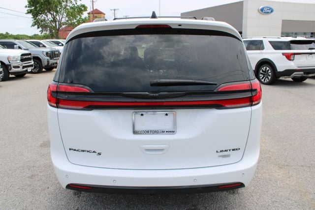 2025 Chrysler Pacifica Limited