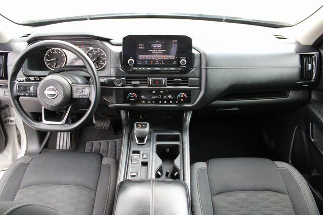 2023 Nissan Pathfinder S