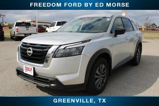 2023 Nissan Pathfinder S