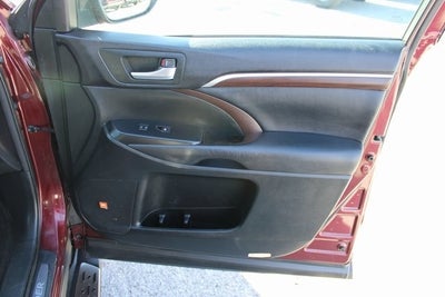 2015 Toyota Highlander Base