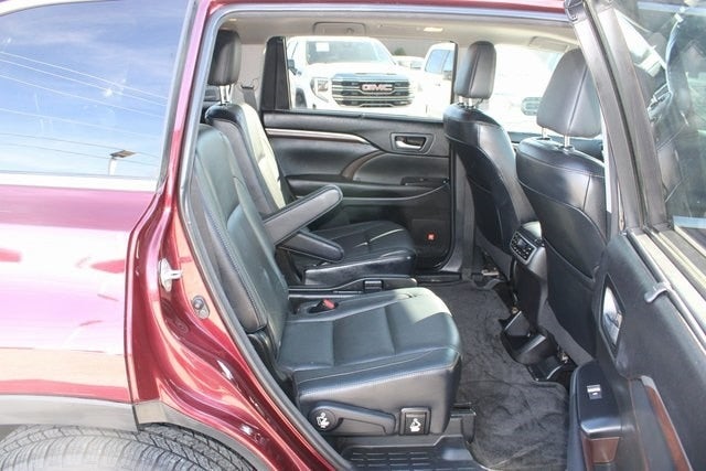 2015 Toyota Highlander Base